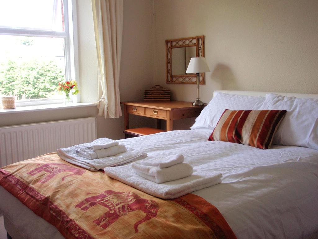 Weston House Bed & Breakfast Bampton  ห้อง รูปภาพ