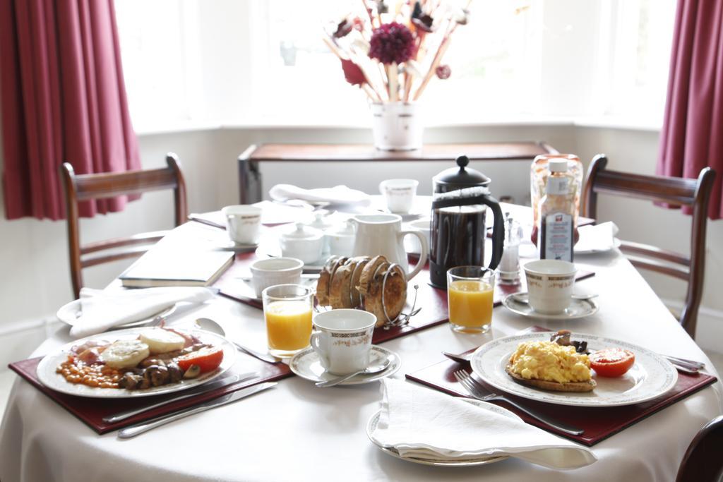 Weston House Bed & Breakfast Bampton  ภายนอก รูปภาพ
